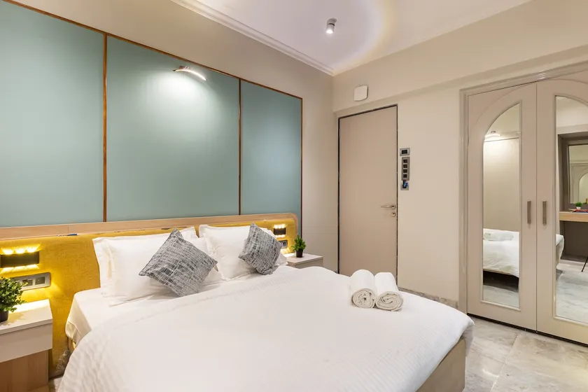 Curated 2Bhk Near Apollo Hospitals 9 & 10 - Image 1
