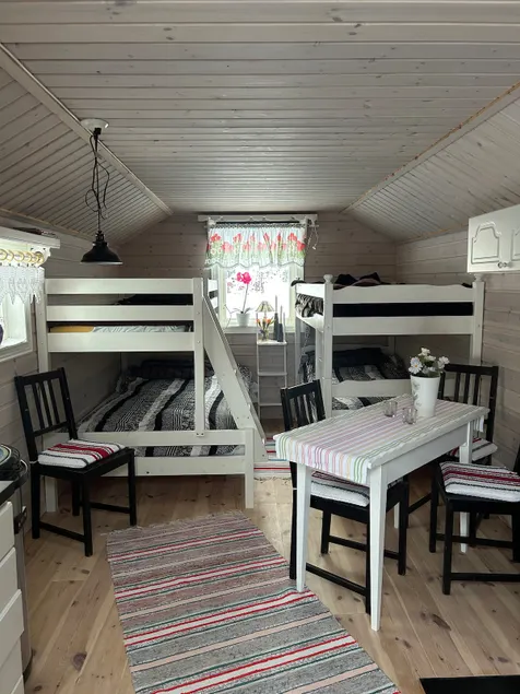 Grandma's Little Cottage - Image 1