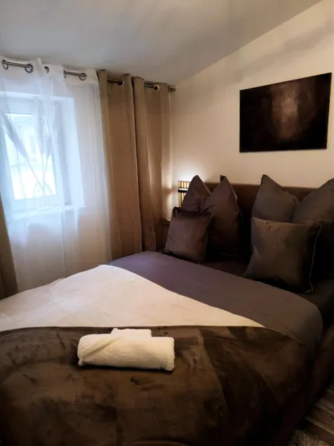 Top Lage! Modernes 2-Zimmer Apartment - Image 1