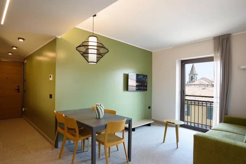 Bonaparte Luxury Apartments: Salvia - Image 1