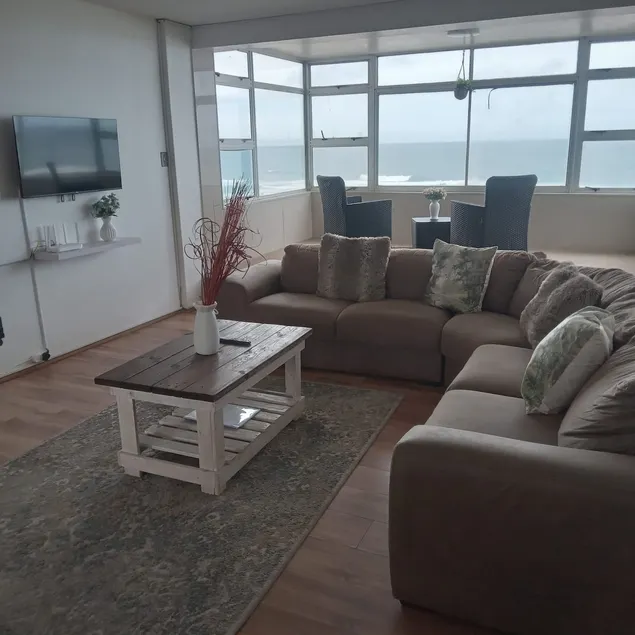 32 Warnadoone- On Warner beach-Amanzimtoti - Image 1