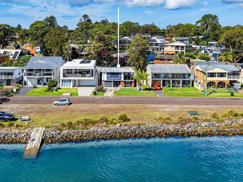 Bayview Nook Tanilba Bay - Image 1