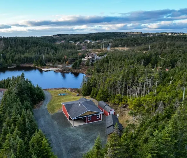 Ainslie Cottage on Ryan's Pond - Image 1