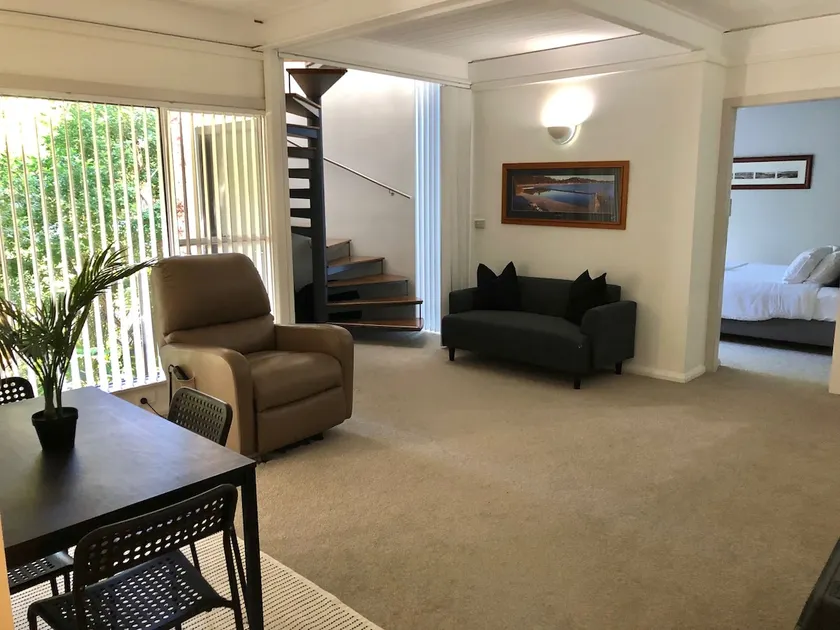 Great location, spacious apartment. - Image 1