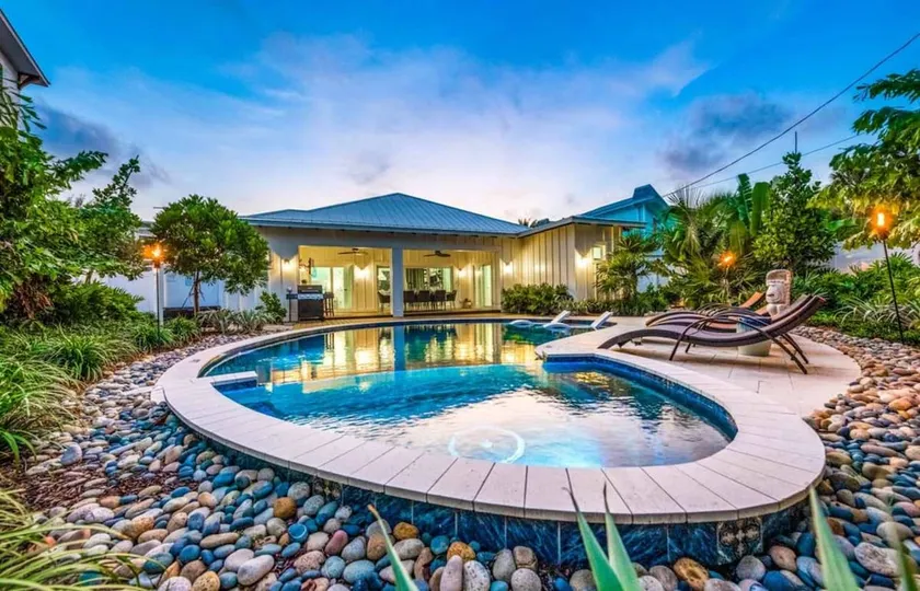Bahama Mama | Tropical Retreat on Siesta Key - Image 1