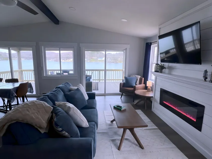 Colgate Lakefront: Hot Tub & Fire Pit - Image 1