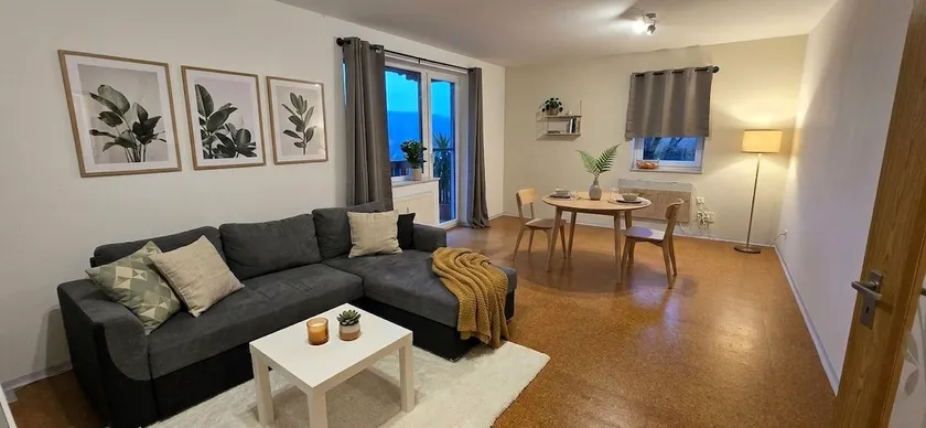 Quiet 3-room apartment • Balcony view - Image 1