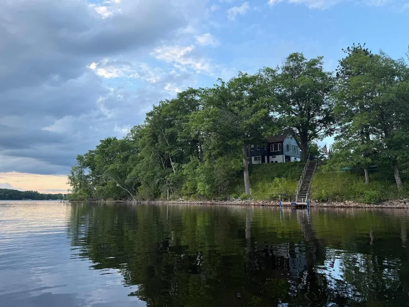 Classic MN Up North Lake House w/Sauna - Image 1