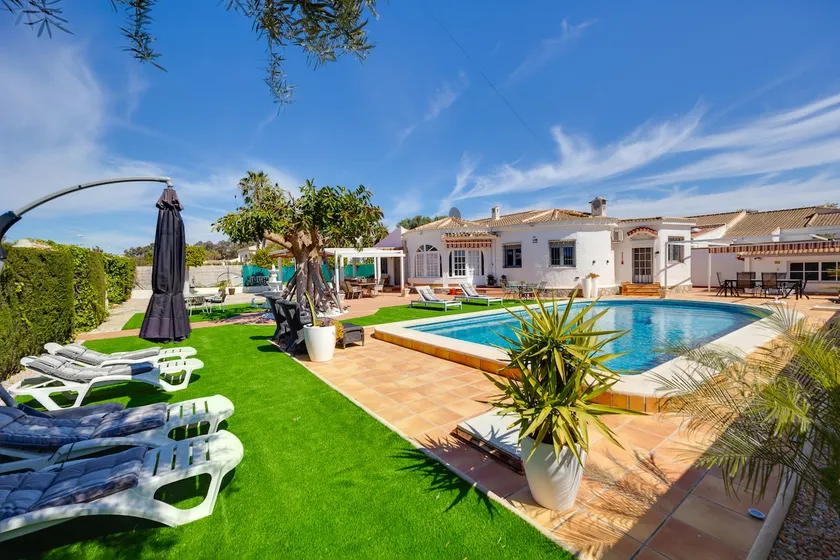 Private Pool Villa in El Chaparral - Image 1