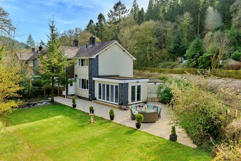 Finest Retreats - Dyffryn - Image 1