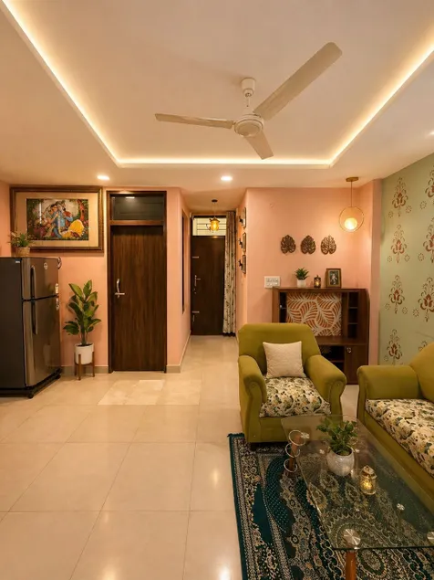param home stays - Image 1