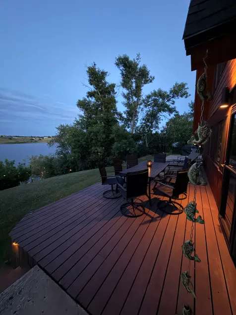 Year-round Lakefront Cabin + Outdoor Sauna - Image 1