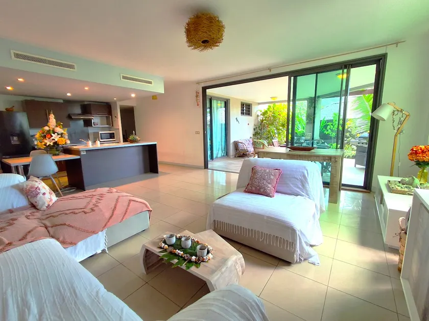 3 bedrooms/2 bathrooms - terrace, garden, pool, parking - Image 1