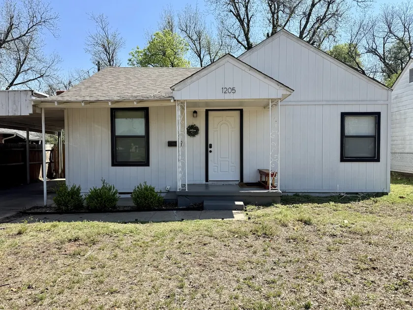 The Okie Oasis | Cozy Chickasha Retreat - Image 1