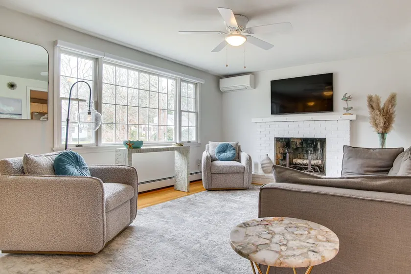 Cape Cod Retreat | 1 Mi to Beach | Sleeps 13 - Image 1