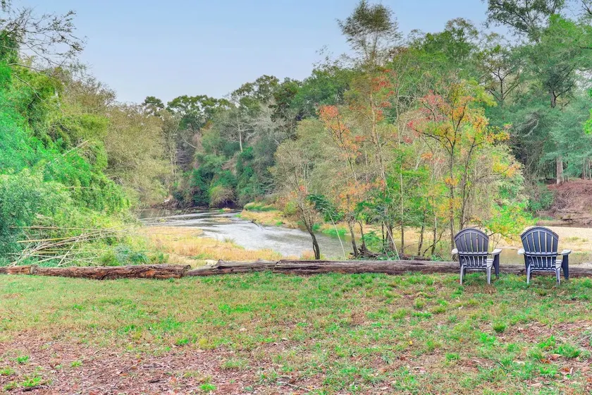 River's Edge Retreat - Image 1