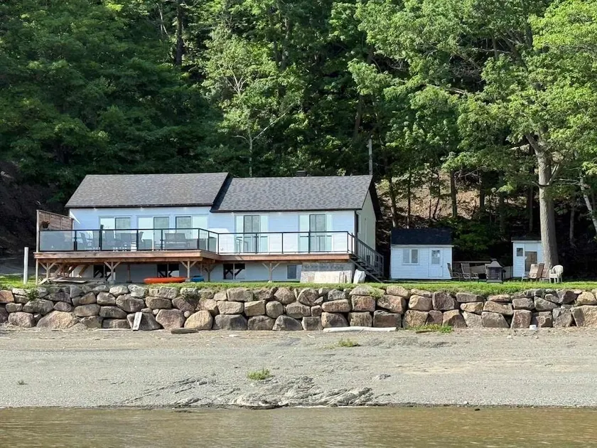 View Spa and St-Lawrence River - The DG Chalet - Image 1