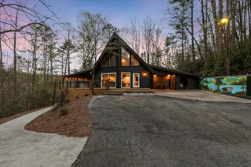 Private Waterfall Estate at Lake Jocassee, Hot Tub - Image 1