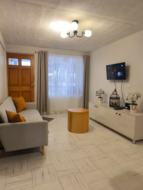Great for groups | 300 MB Wi-Fi and kitchen - Image 1