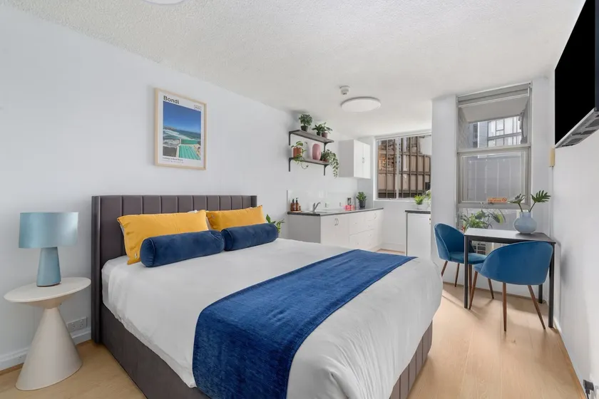 5th Floor Studio Pool & Parking Darlinghurst - Image 1