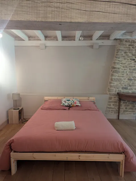 Nice stone house - Image 1