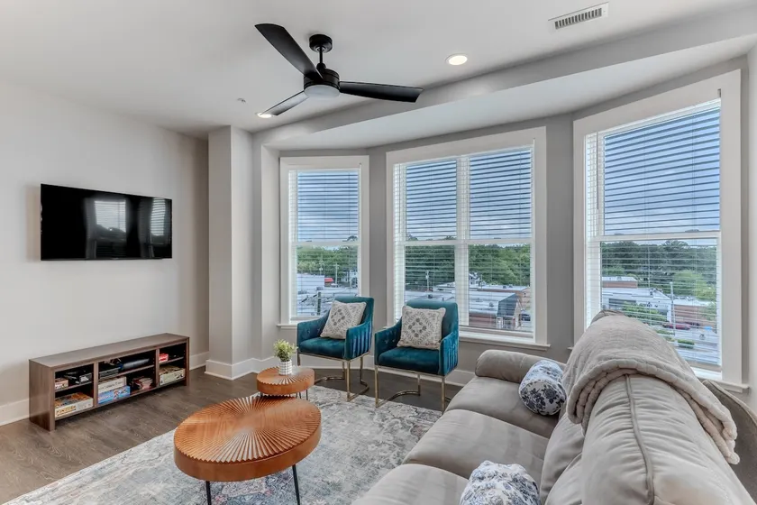 Skyview Sanctuary-Sunlit 2BR/2BA w/ Coffee & Games - Image 1