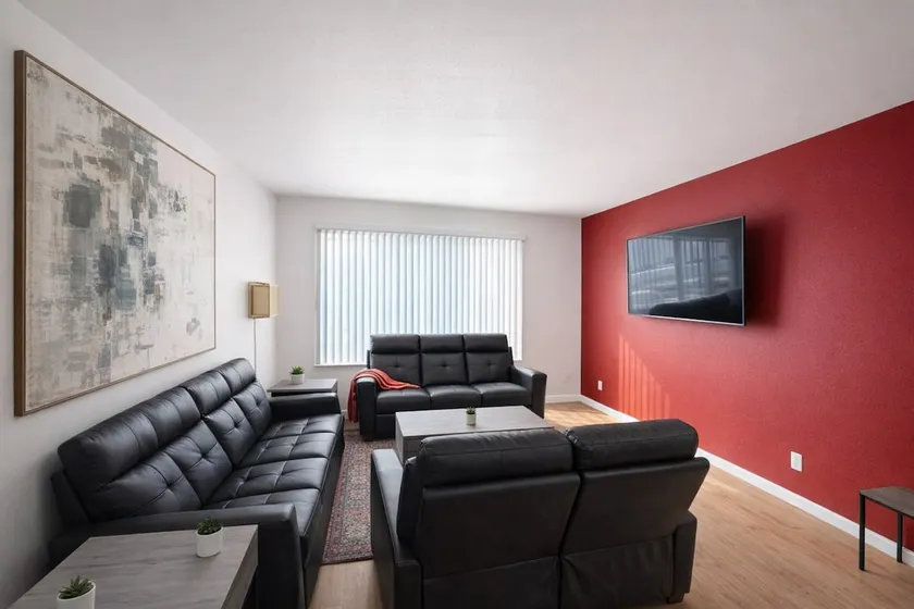U15 Monroe cozy apartment - Image 1