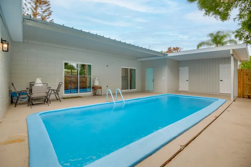 Shuttle Launch Views! Escape 9 Mi to Cocoa Beach - Image 1