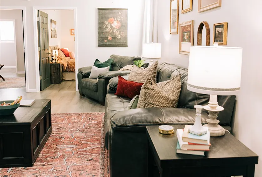 “spring apartment studio” - Image 1