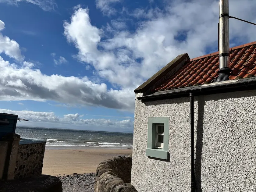 Castaway Beach Cottage Lower Largo, Fife - Image 1