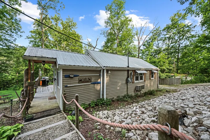 The reel retreat - Image 1
