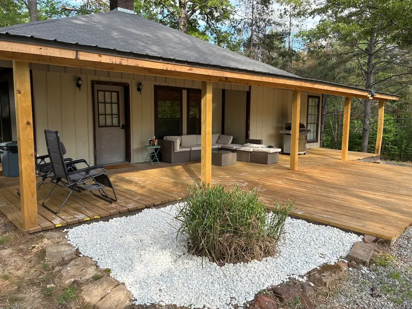 Quiet lodge in Duck Hill - Image 1