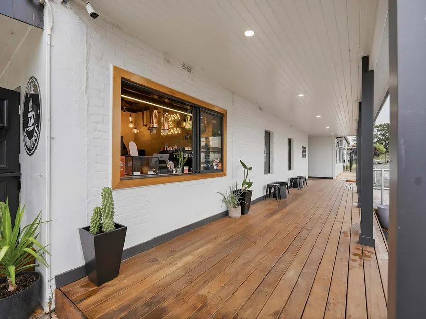 Vale Apartments Trio - Coffee at your doorstep - Image 1