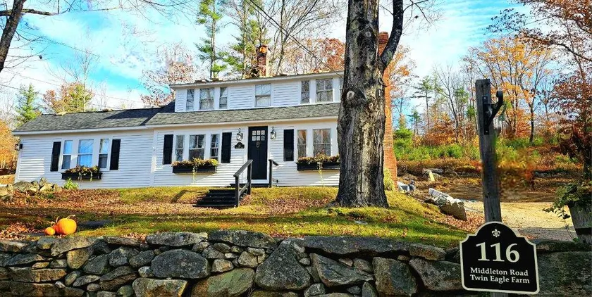 Twin Eagle Farmhouse - Image 1