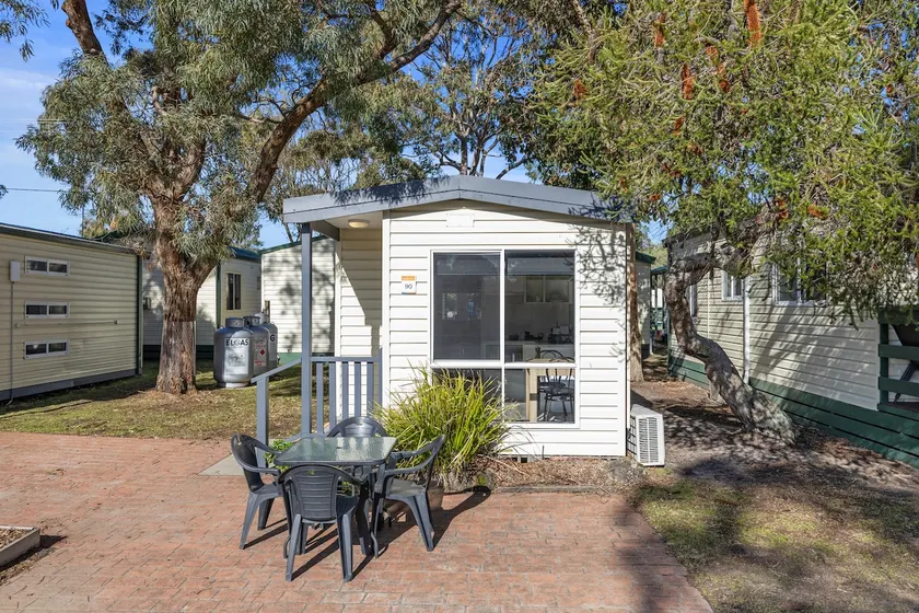 1 Bedroom Cabin - Image 1