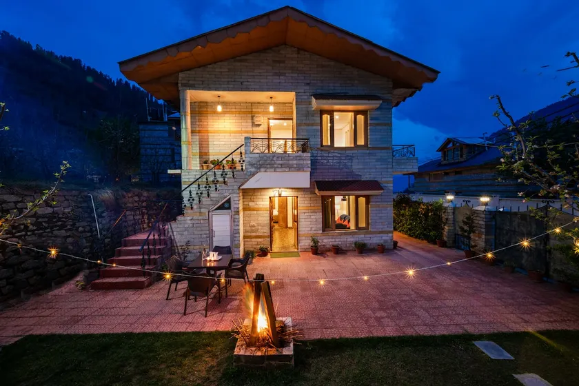Hotel La Kailasha Cottage - Image 1