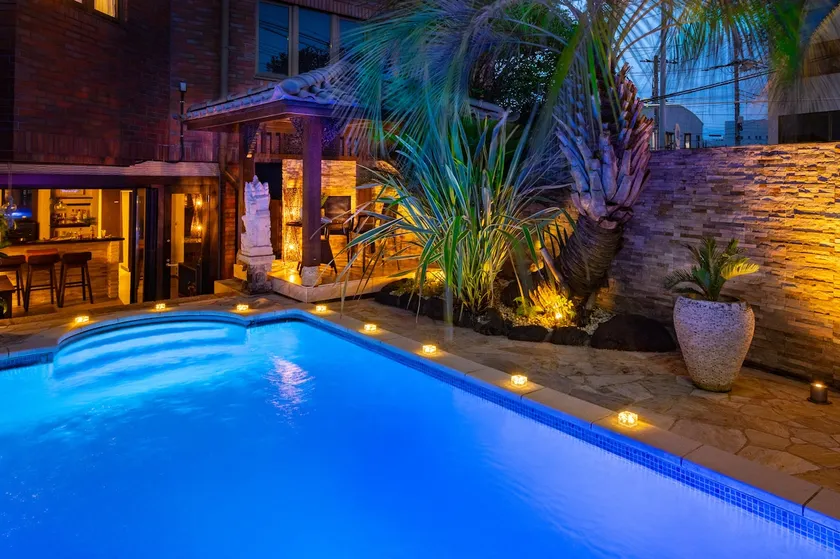 Luxury Bali Villa | Private Pool | 1 Group Parking - Image 1