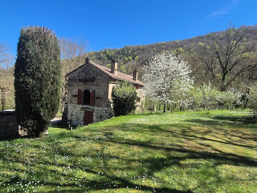 “La Chapelle” unique house - Image 1