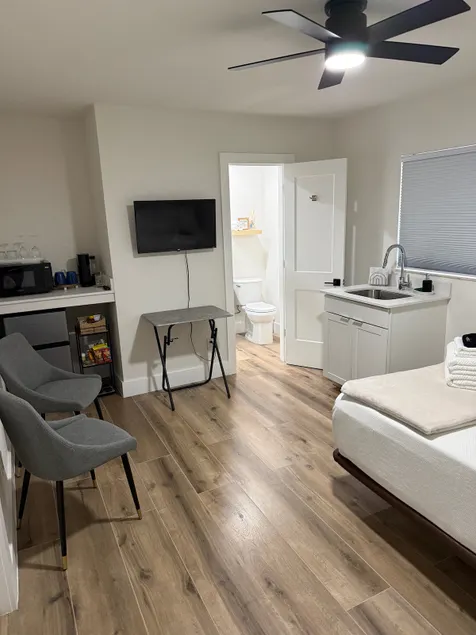 Private studio. Independent entrance Brandon/Tampa - Image 1