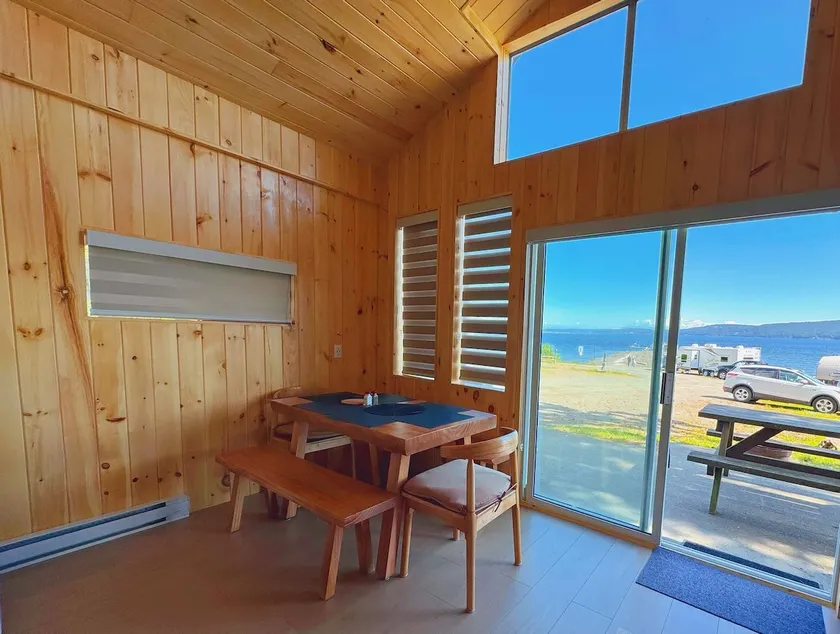 Beach Cabin - Image 1