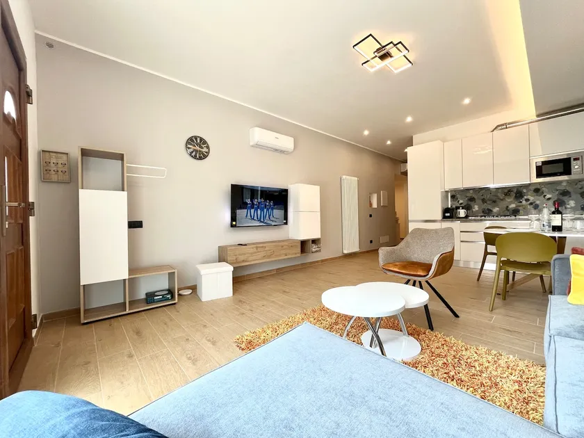 Home Da Luigi - Image 1