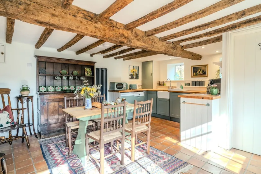 4 Crown Cottages - Image 1