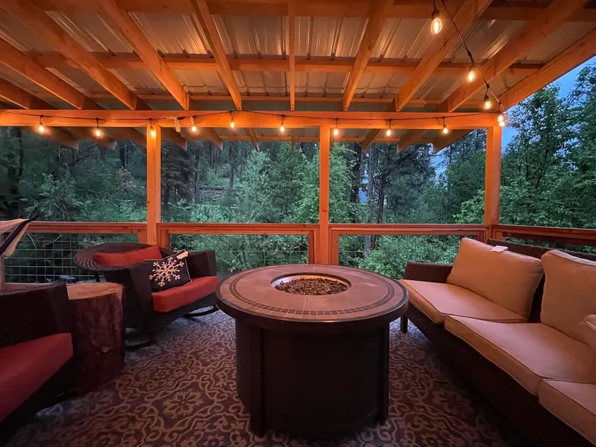 Spacious 4BR Home | Hot Spring Creek & Large Deck - Image 1