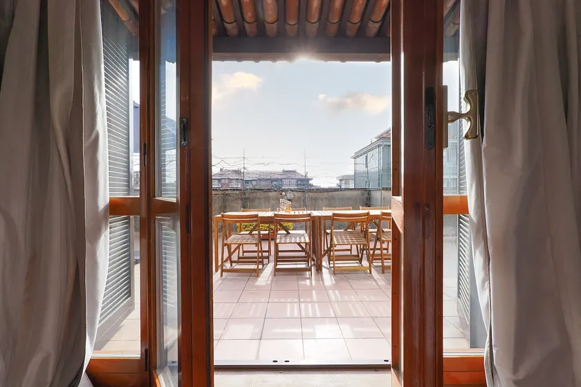 Two-Level Penthouse with Terrace - 180sqm - Image 1