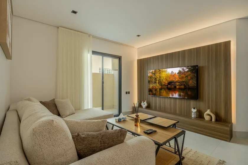 Condotel with Outdoor Seating | Northern Ring Road C8 - Image 1