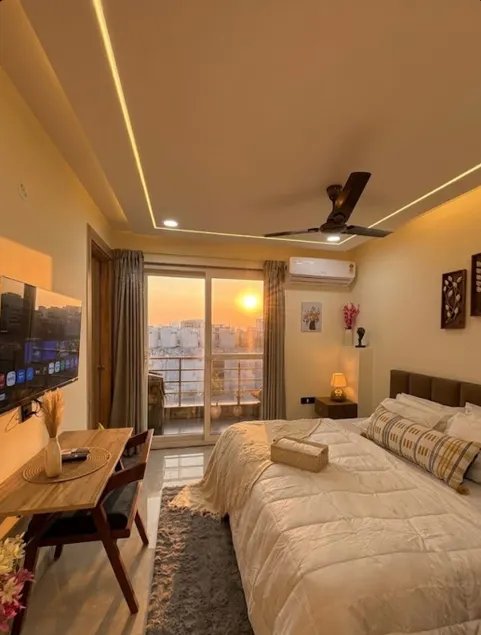 Cozila•Premium1BHK•Near Metro•Netflix•Selfcheckin - Image 1
