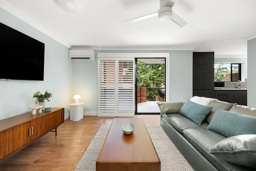 Spacious 2BR Stay, Parking Pool & Balcony - Image 1
