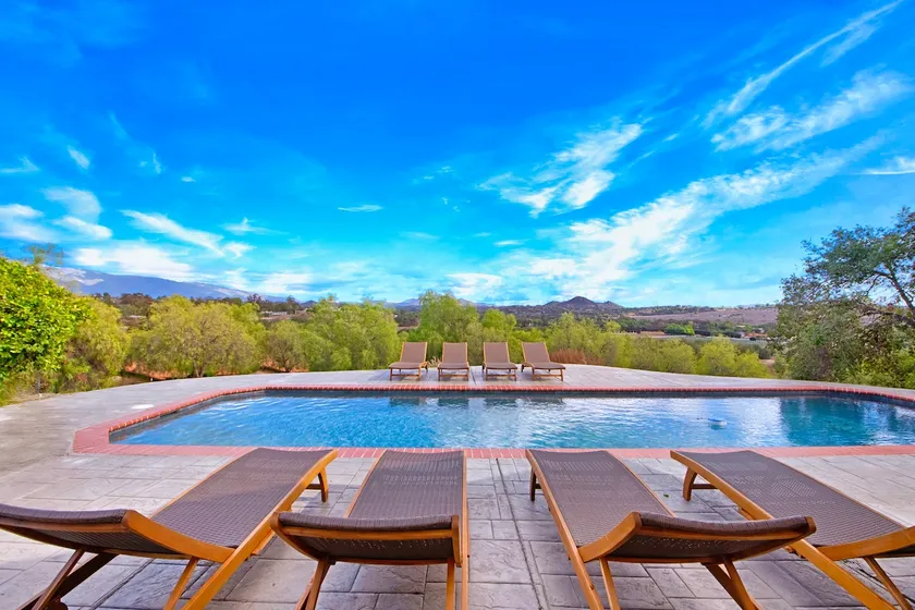 Spacious Private Modern Farmhouse: Pool & Views - Image 1