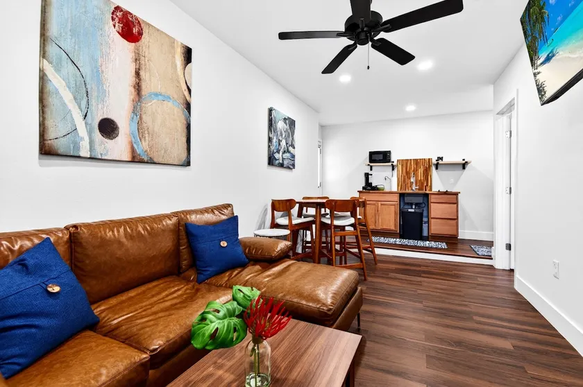 Private 1BR Woodlands Casita | Pet-Friendly - Image 1