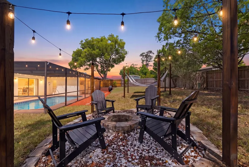Restful Oasis Sleeps 11 |Pool |Game Room|Fire Pit! - Image 1